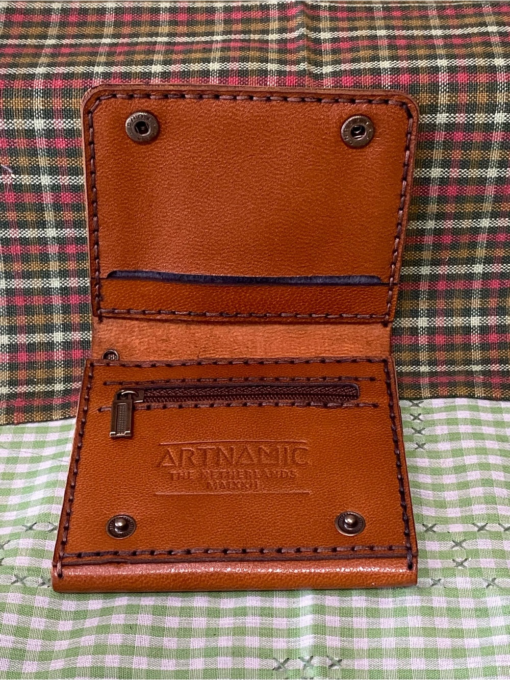 Handcrafted Artnamic Wee leather wallet (D-1)